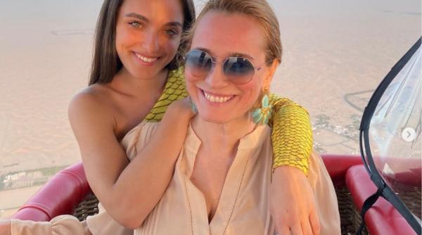 andreea esca gluma care a ridicat internetul in aer dupa intalnirea cu gerard pique val de reactii razi cu lacrimi shakira e cu tigaia dupa colt