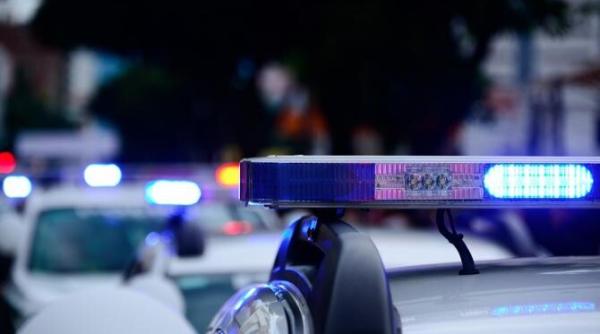 barbat carantinat la domiciliu  ameninta ca da foc apartamentului si se arunca de pe bloc  a fost oprit de politistii din constanta