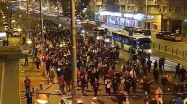 coloana imensa de manifestanti pe bulevardul stefan cel mare din bucuresti video