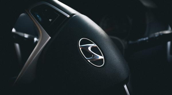 autoritatile americane recomanda ca detinatorii de hyundai kona si ioniq sa nu si parcheze masina langa case alerte de incendiu