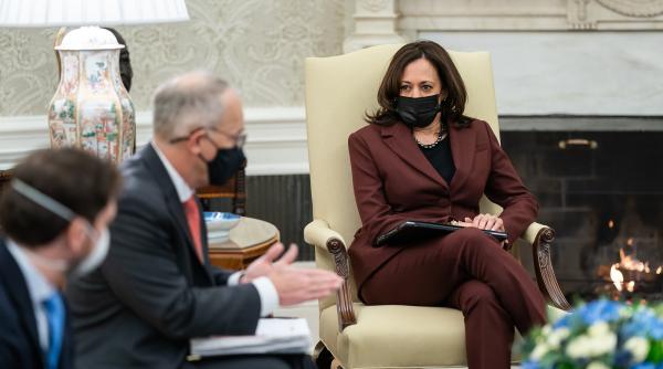 kamala harris tranzactie imobiliara de aproape 1 milion de dolari si a triplat investitia