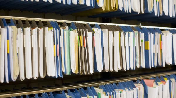 probleme cu emiterea cartilor de identitate primarul din targoviste semnal catre bucuresti trebuie sa se gaseasca o solutie