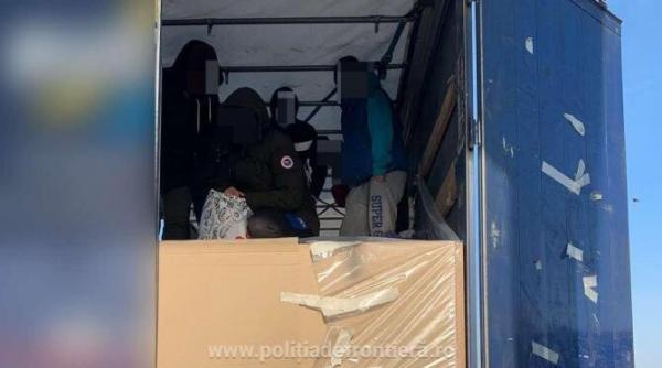 treizeci de cetateni din afganistan maroc si pakistan depistati la nadlac