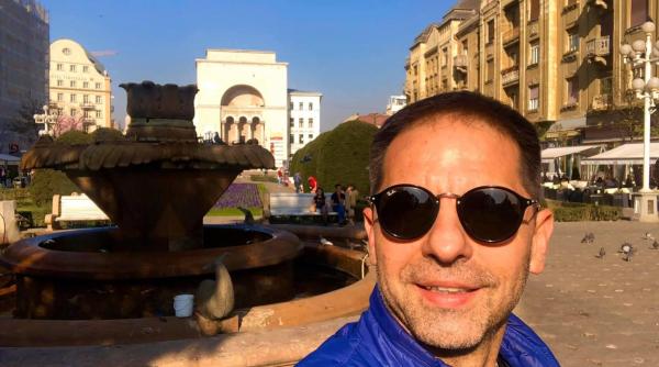 dan negru observatie in timpul protestelor din timisoara uitati va la imobilul in care sta primarul foto