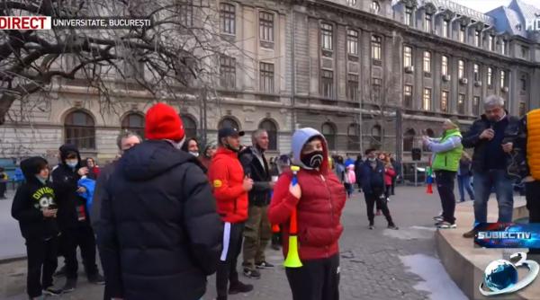 la protestul din piata universitatii se zice rugaciunea tatal nostru video