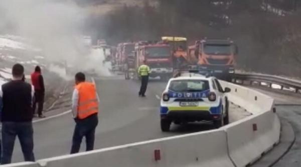 microbuz in flacari pe dn1 traficul a fost oprit