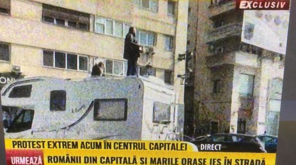 protest de pe rulota in capitala un barbat cere sa vorbeasca cu persoane importante din politia romana