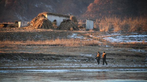 diplomatii rusi se plang de lipsa acuta de alimente esentiale in coreea de nord doar noua ambasadori straini mai au activitate la phenian