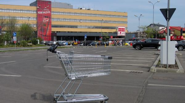 inchiderea magazinelor la ora 18 00 kelemen hunor nu poti sa nu vezi ca se aglomereaza