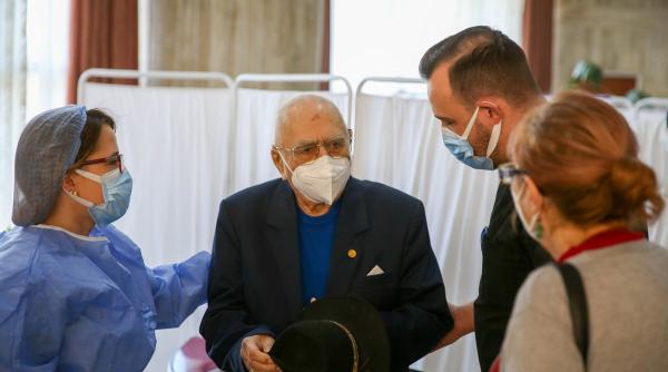 maestrul dramaturg dinu sararu s a vaccinat impotriva covid 19 cred in nemurirea teatrului