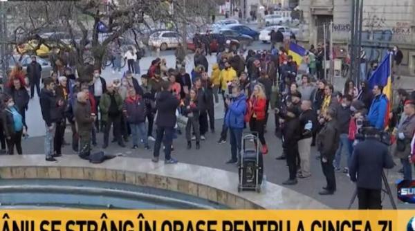 protest piata universitatii 1 aprilie 2021 prezenta scazuta