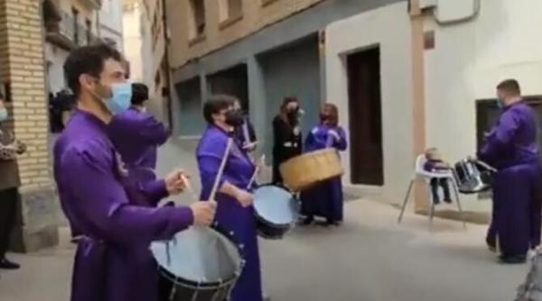 paste catolic traditia batutului tobelor in spania in pofida restrictiilor video