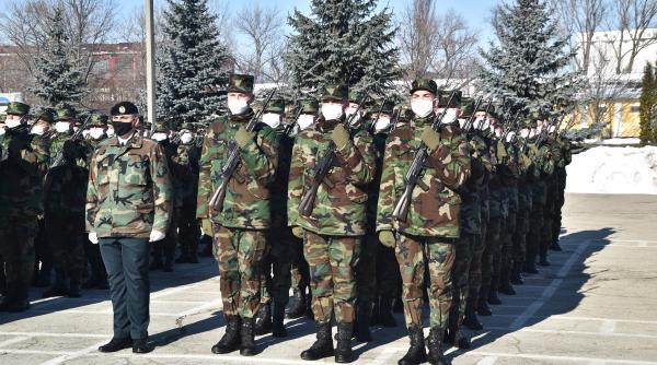 republica moldova scoate armata pe strazi