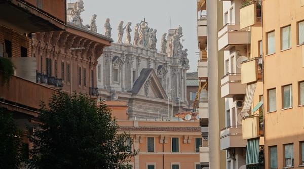 italia revine la un lockdown strict