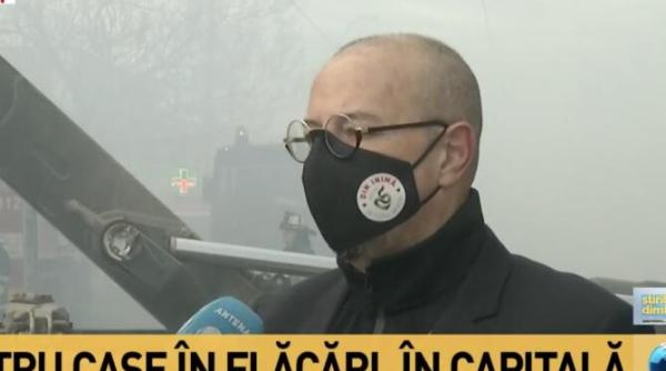 patru case au ars in bucuresti focul a pornit de la o locuinta in care erau 80 de tone de deseuri piedone pompierii s au mirat n au mai intalnit un asemenea caz