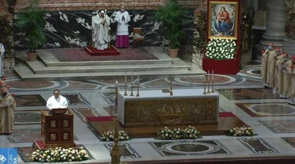 video pastele catolic  papa francisc celebreaza vigilia pascala a invierii domnului in bazilica san pietro