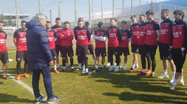 ion marin fost antrenor la dinamo spera ca echipa sa nu retrogradeze chiar daca a obtinut licenta