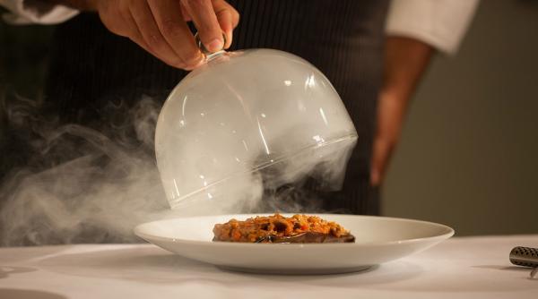 petreceri din paris obiectul investigatiei politiei franceze