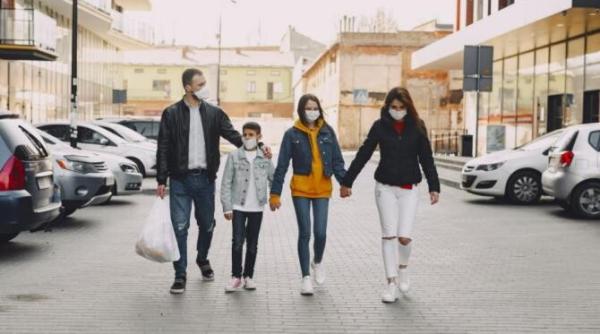 masuri care i au infuriat pe romani emanoil ceausu sufera economia politicienii sa gaseasca un echilibru intre masurile medicale si celelalte aspecte