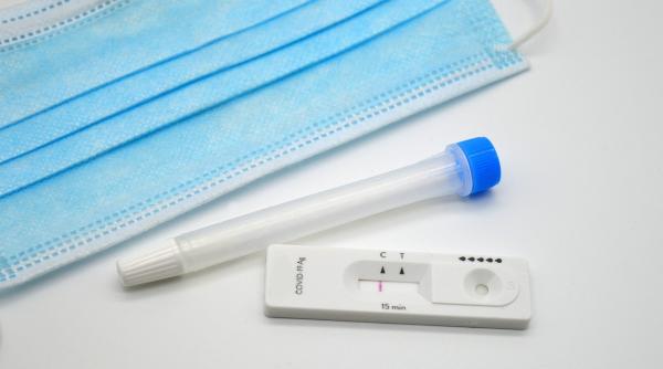 perchezitii in bucuresti o agentie de turism ar fi vandut teste false covid