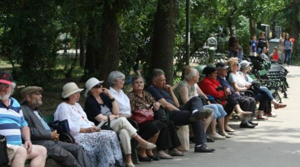 raluca turcan ingrijorata de numarul mare de pensionari