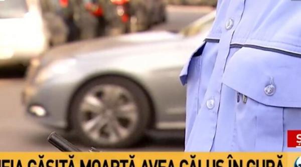 femeie gasita moarta cu mainile legate la spate si un calus in gura