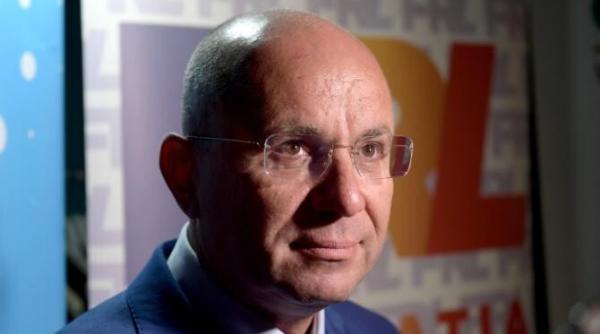 cozmin gusa dupa ce a facut voiculescu actioneaza ca un om care a fost protejat toata viata