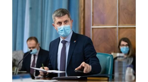 dan barna usr plus il sustine pe vlad voiculescu ministrul sanatatii un politician vertical