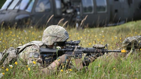 importul si exportul de produse militare reglementate de o noua lege promulgata de presedinte