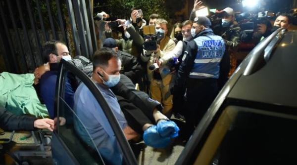 pacient externat de la spitalul foisor  sunt convins de chestia asta  probabil niciunul nu recunoaste  e tupeu si nesimtire