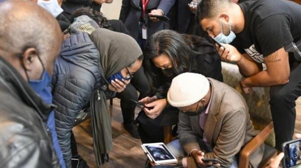 politistul care l a ucis pe daunte wright langa minneapolis a incurcat armele