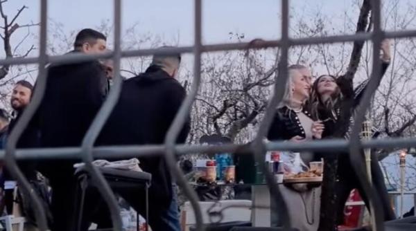 ati ras de protestarii anti restrictii dar ati inchis ochii cand ati vazut smecherii de la buzau aceste imagini ar trebui vazute inclusiv de andrei caramitru