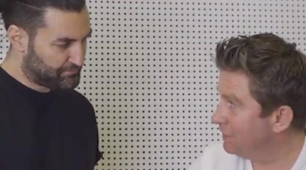 smiley si pavel bartos dialog savuros despre salariile pe care le iau de la romanii au talent ca prostii stateam aici