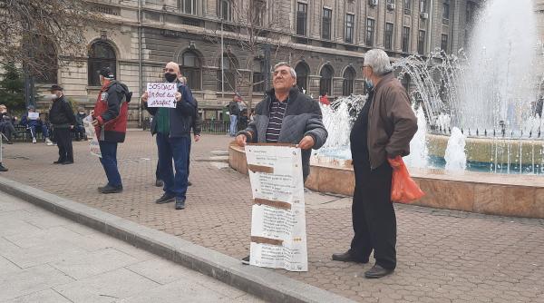 protest in piata universitatii din capitala galerie foto
