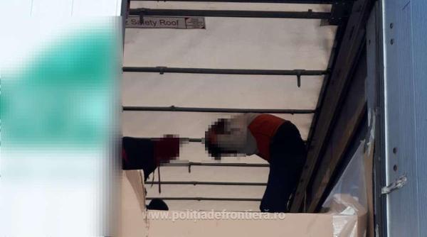 41 de migranti au fost gasiti de politistii de frontiera in doua automarfare