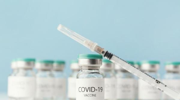 ema afirma ca beneficiile depasesc riscurile in cazul vaccinului johnson   johnson  trombozele  un efect secundar foarte rar