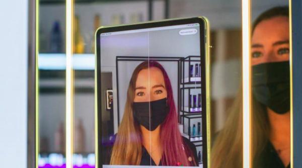 foto amazon isi deschide coafor smart in londra