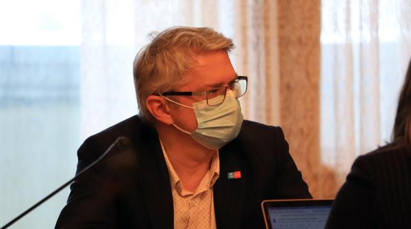 radu mihail noi in usr plus nu dam socoteala decat celor care ne au ales