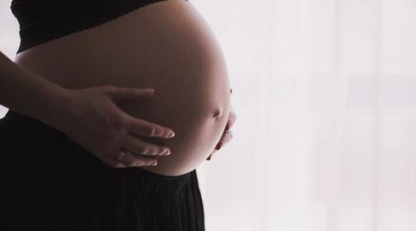 directorul cdc recomanda femeilor insarcinate sa accepte vaccinul anti covid 19