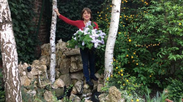 adriana trandafir a implinit 65 de ani actrita si a facut o urare in versuri