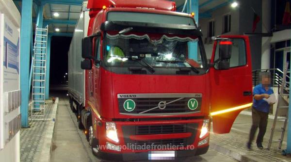 deseuri din sticla oprite la calarasi erau aduse din grecia de un roman