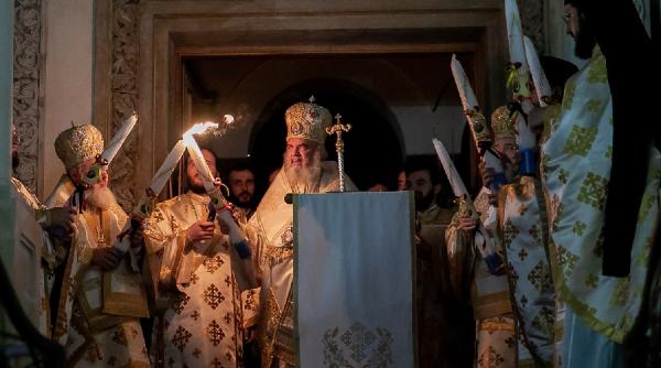pastorala de pasti 2021 patriarhul daniel perioada de criza medicala poate fi transformata intr o perioada de intarire in credinta