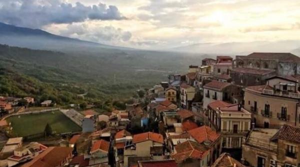 un alt oras italian vinde case cu un euro