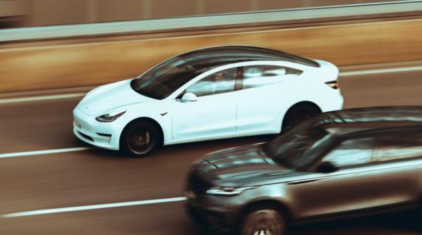 tesla contrazice autoritatile soferul ar fi fost la volan in accidentul fatal din texas