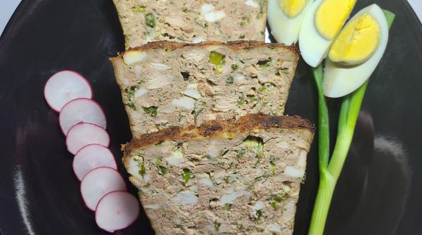 drob de miel copt in clatite cu crusta de cascaval reteta speciala pentru masa de pasti