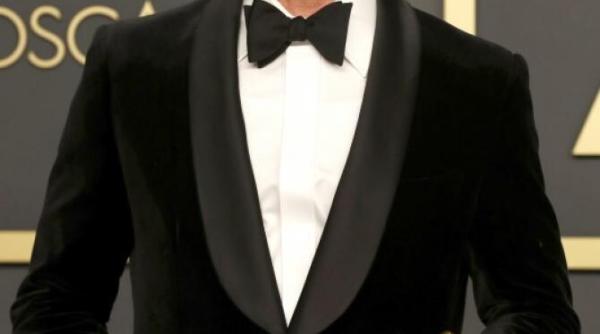 surprinzatoarea recuperare a lui brad pitt din scaunul cu rotile pe covorul rosu la premiile oscar