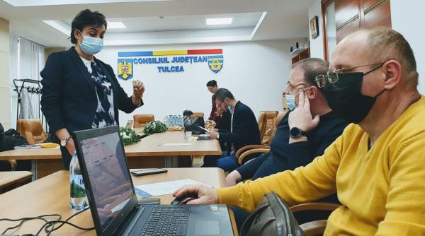 liberalul mihai huleni si a dat demisia joi iar vineri este propus din nou pentru functia de presedinte al consiliului judetean