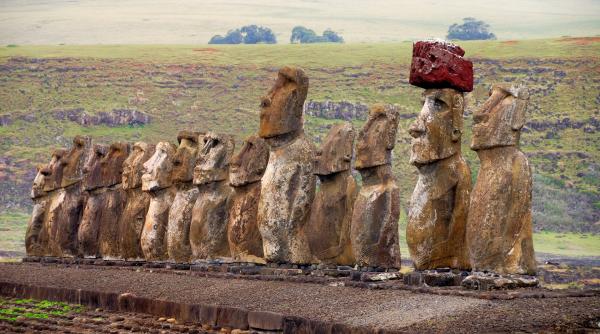 limba pierduta a insulei pastelui ce stiu lingvistii despre sistemul de glife rongorongo