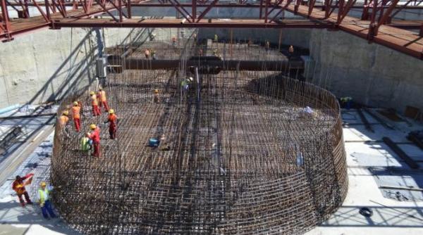 podul peste dunare de la braila pe post de muzeu gusa mi se pare o complicitate acolo