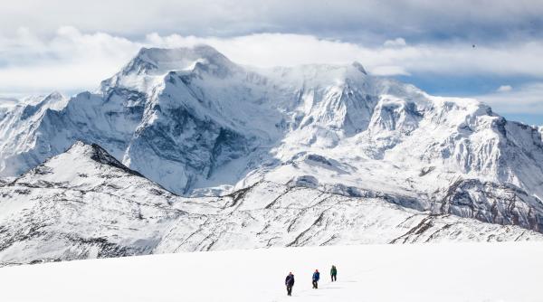 meteorologii de la varful omu  transformati in salvatori pentru turistii rataciti  gabriela bancila  situatiile au fost chiar tragice